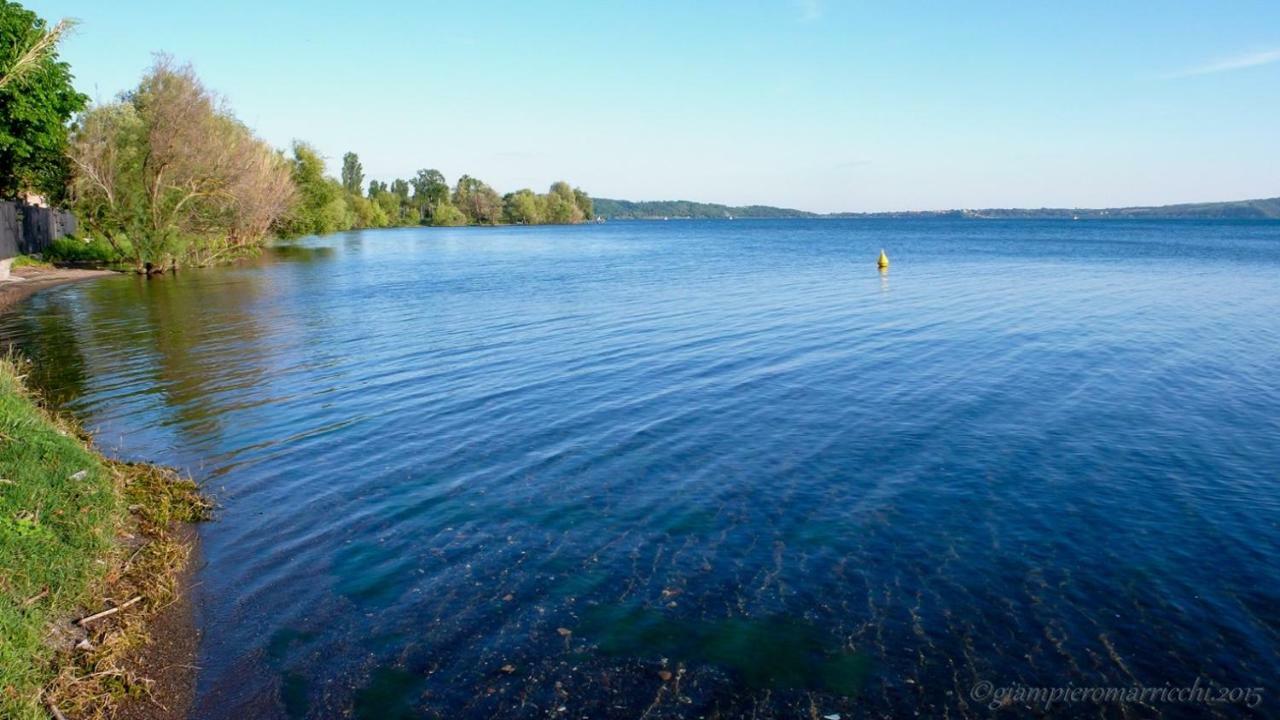 The Lake Chalet Bracciano  Luaran gambar